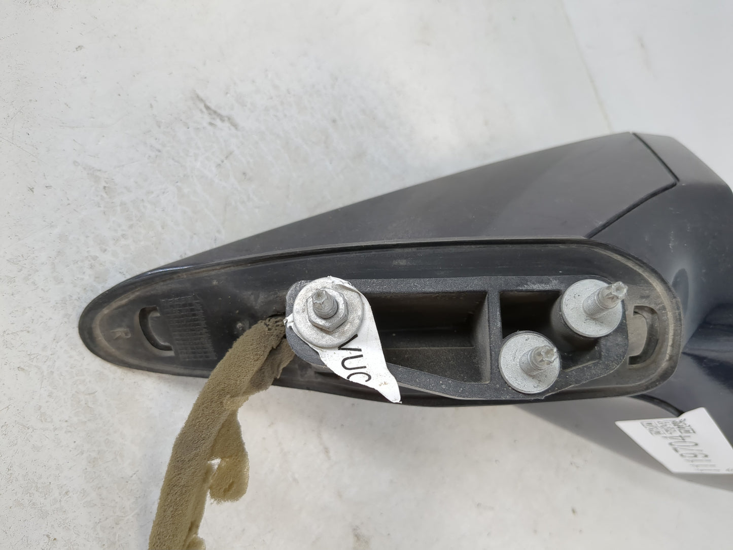 2010-2015 Chevrolet Camaro Passenger Side View Mirror - Right Door Mirror OEM Used - Oemusedautoparts1.com