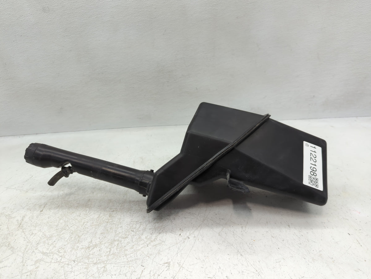 2010 Chevrolet Camaro Radiator Coolant Overflow Expansion Tank Bottle 1122198 - Oemusedautoparts1.com