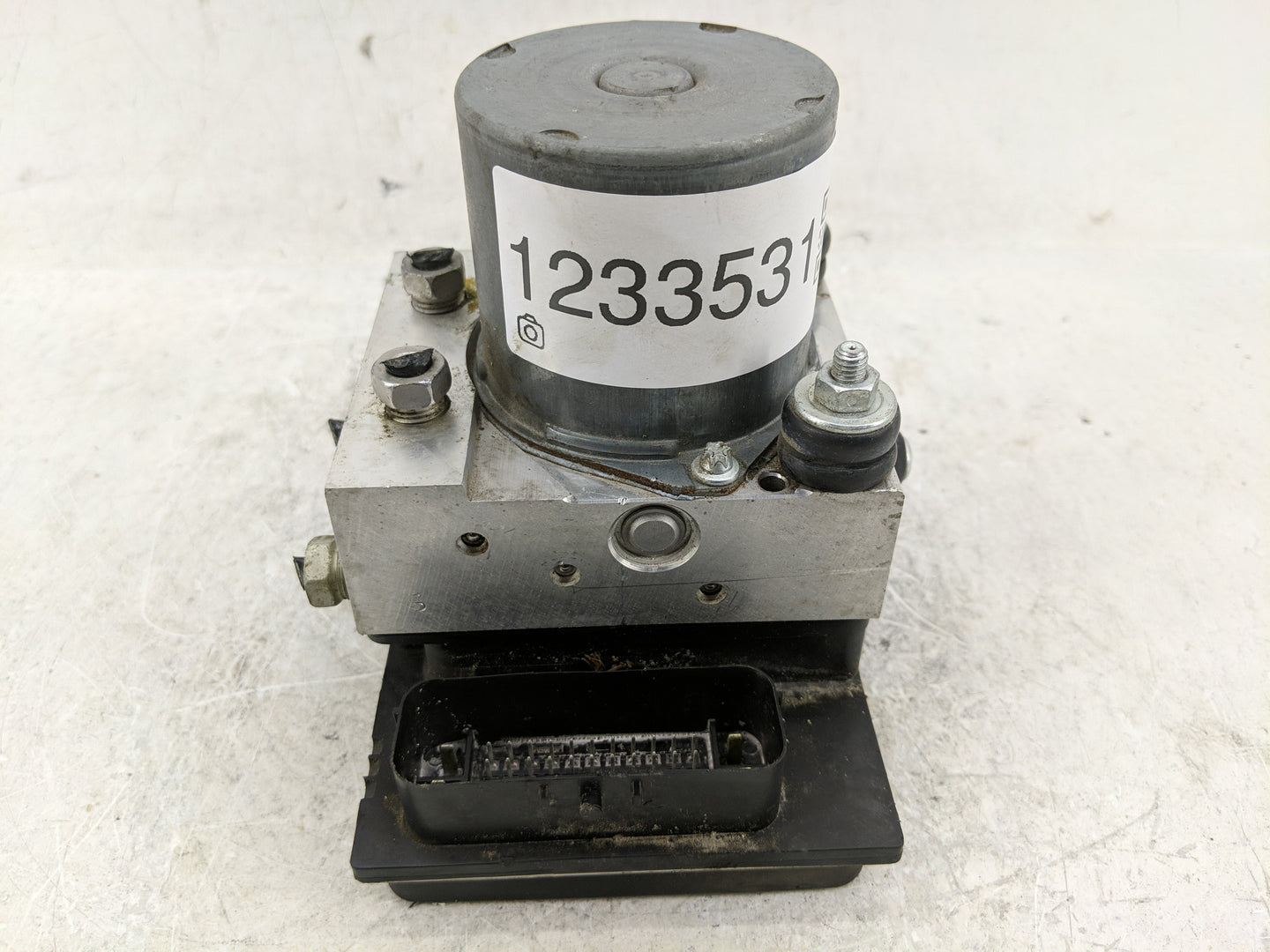 2012-2015 Chevrolet Camaro ABS Pump Control Module Replacement Fits Fits 2012 2013 2014 2015 OEM Used Auto Parts - Oemusedau