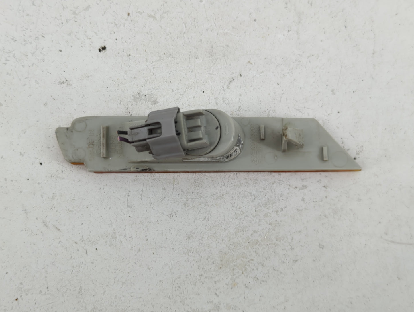 2010-2015 Chevrolet Camaro Passenger Right Oem Front Light Lamp - Oemusedautoparts1.com