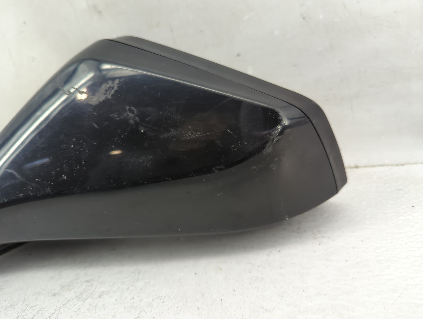 2010-2015 Chevrolet Camaro Driver Side View Mirror - Left Door Mirror OEM Used - Oemusedautoparts1.com