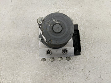 2012-2015 Chevrolet Camaro ABS Pump Control Module Replacement P/N:22807507 Fits Fits 2012 2013 2014 2015 OEM Used Auto Parts