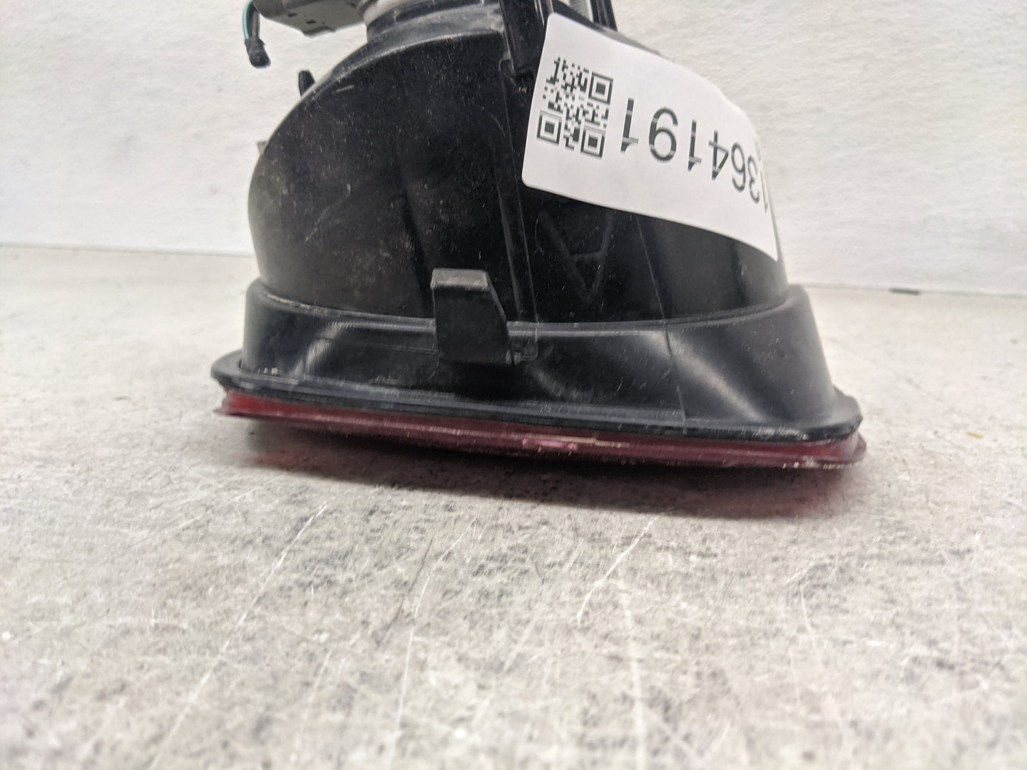 2010-2013 Chevrolet Camaro Tail Light Assembly Driver Left OEM Fits Fits 2010 2011 2012 2013 OEM Used Auto Parts - Oemusedau