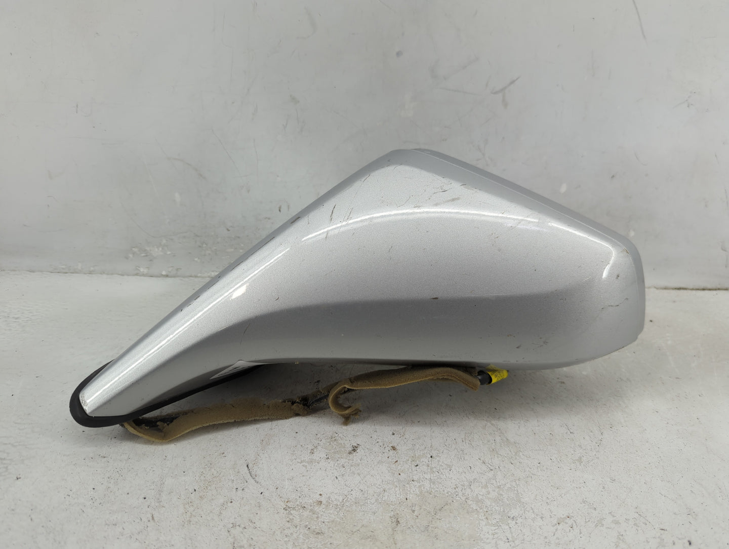 2010-2015 Chevrolet Camaro Driver Side View Mirror - Left Door Mirror OEM Used - Oemusedautoparts1.com
