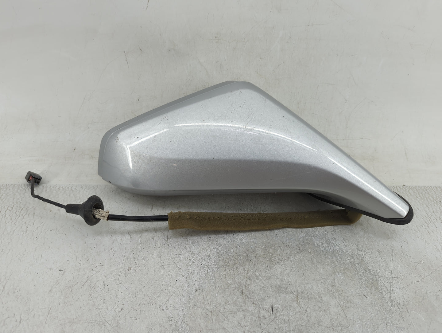 2010-2015 Chevrolet Camaro Driver Side View Mirror - Left Door Mirror OEM Used - Oemusedautoparts1.com