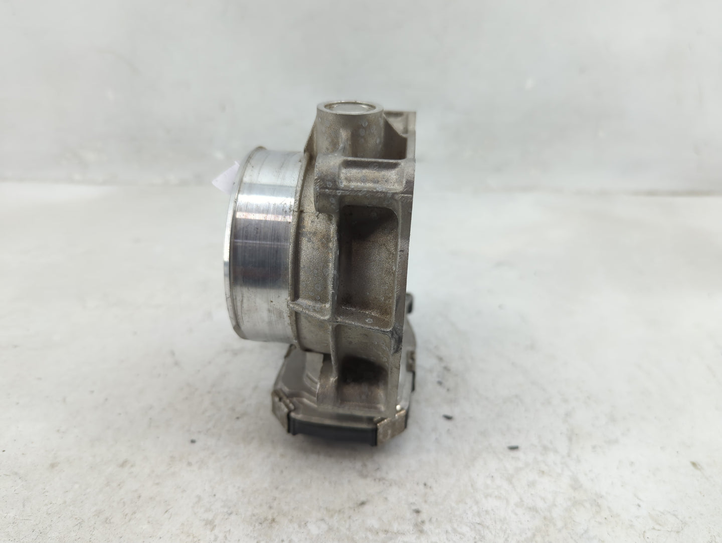 2012-2015 Chevrolet Camaro Throttle Body P/N:12632172BA Fits Fits 2012 2013 2014 2015 2016 2017 2018 2019 2020 2021 2022 OEM