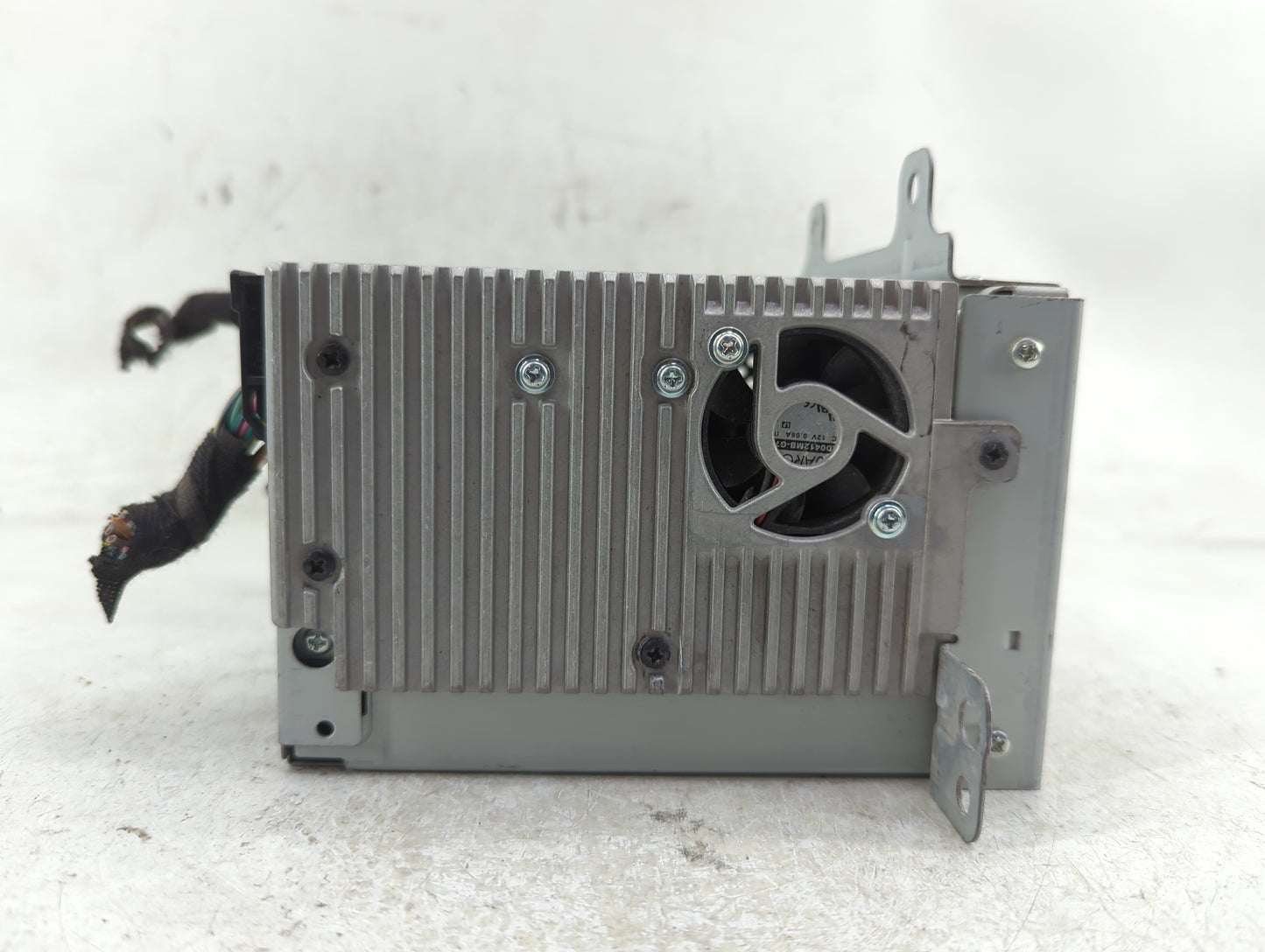 2013 Chevrolet Camaro Radio AM FM Cd Player Receiver Replacement P/N:23135481 Fits OEM Used Auto Parts - Oemusedautoparts1.c