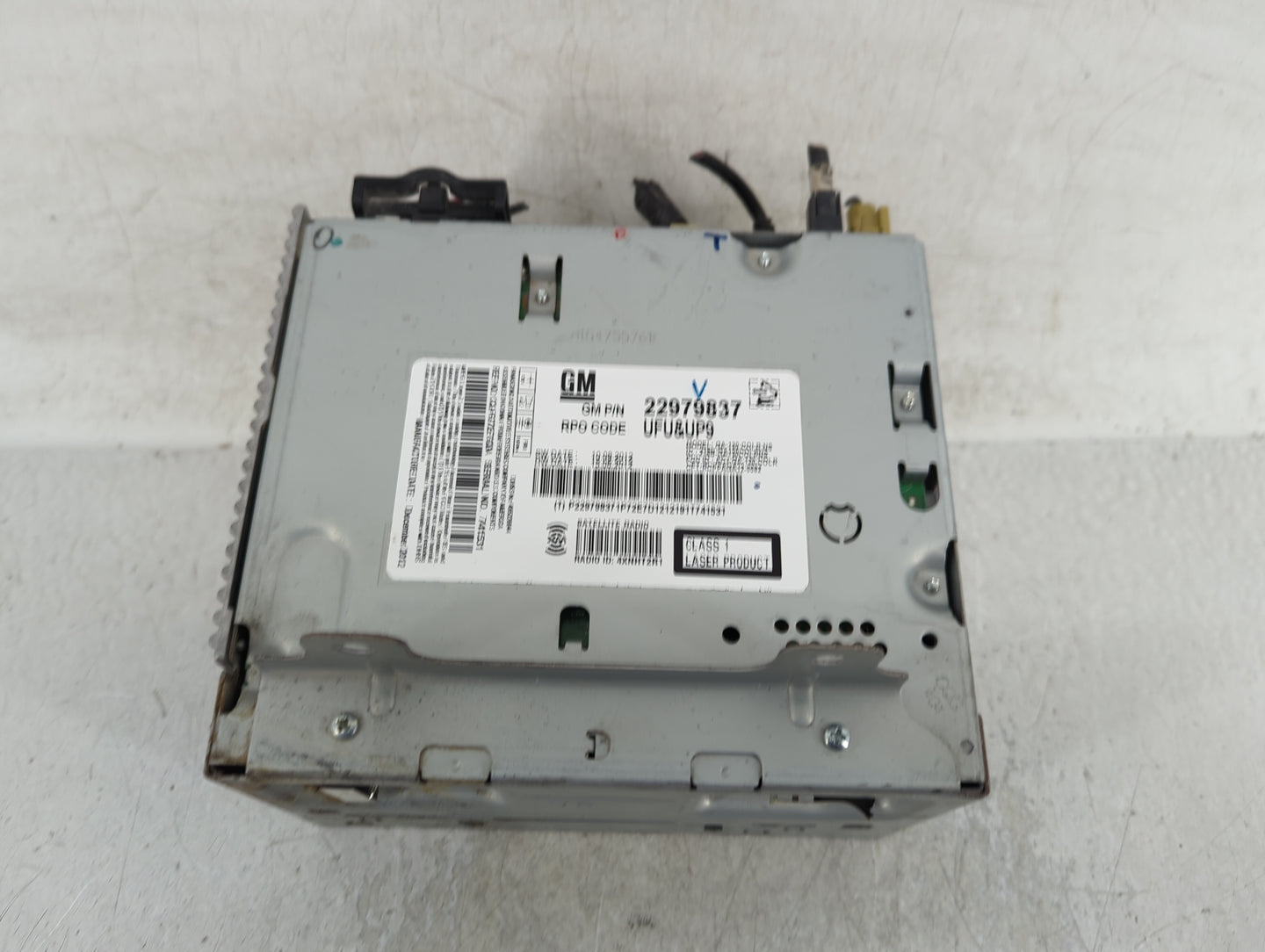 2013-2015 Chevrolet Camaro Radio AM FM Cd Player Receiver Replacement P/N:22979837 Fits Fits 2013 2014 2015 2016 OEM Used Au