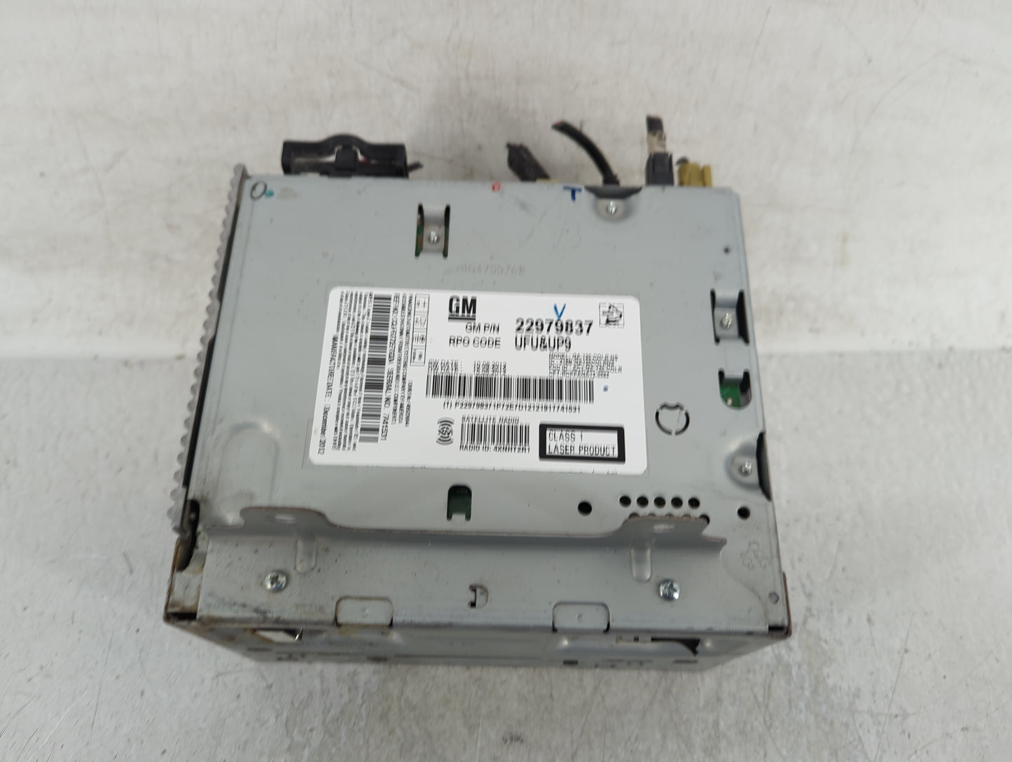 2013-2015 Chevrolet Camaro Radio AM FM Cd Player Receiver Replacement P/N:22979837 Fits Fits 2013 2014 2015 2016 OEM Used Au
