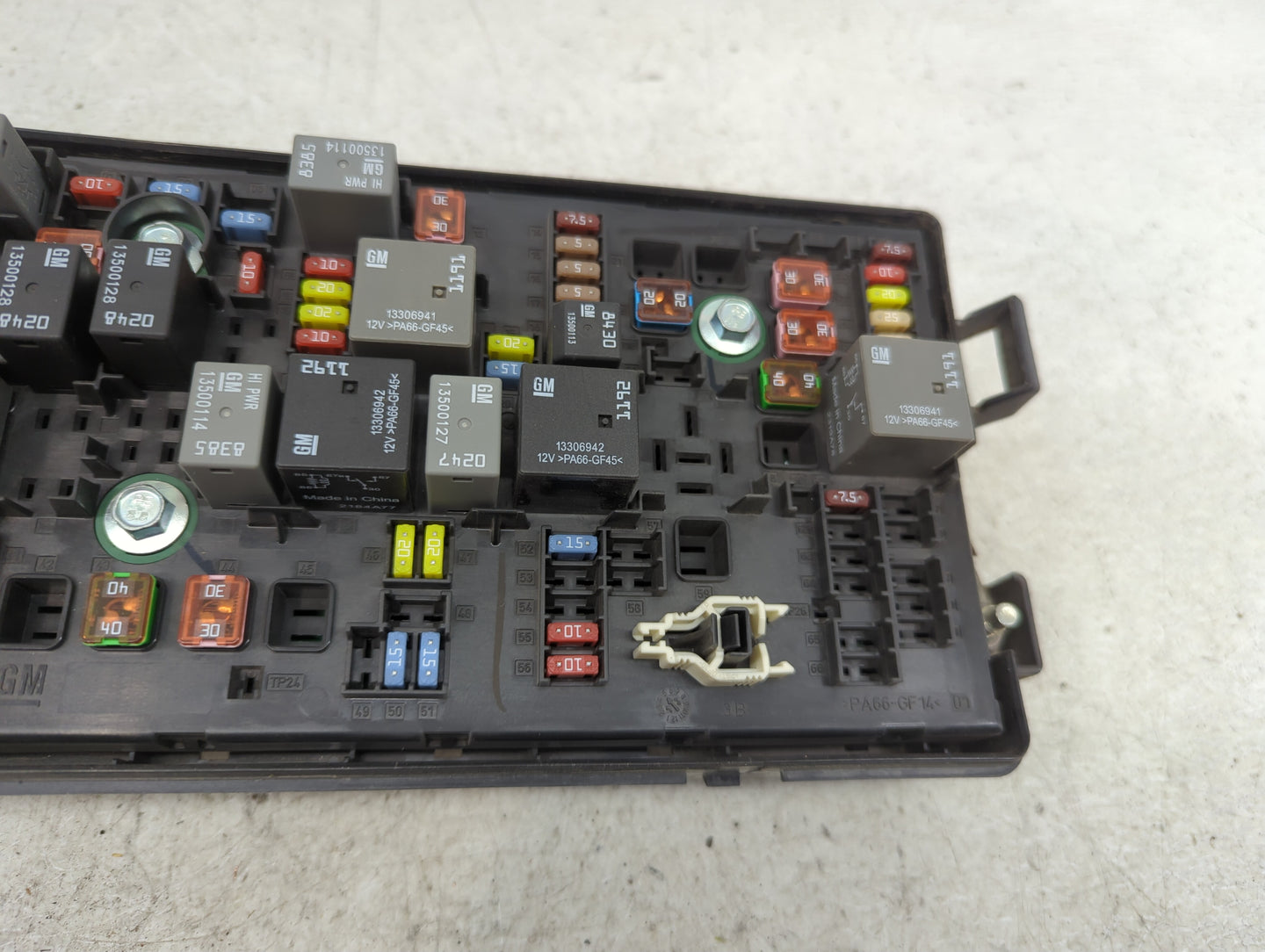 2012-2015 Chevrolet Camaro Fusebox Fuse Box Panel Relay Module Fits Fits 2012 2013 2014 2015 OEM Used Auto Parts - Oemusedau