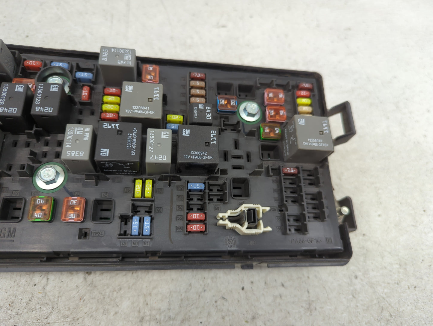2012-2015 Chevrolet Camaro Fusebox Fuse Box Panel Relay Module Fits Fits 2012 2013 2014 2015 OEM Used Auto Parts - Oemusedau