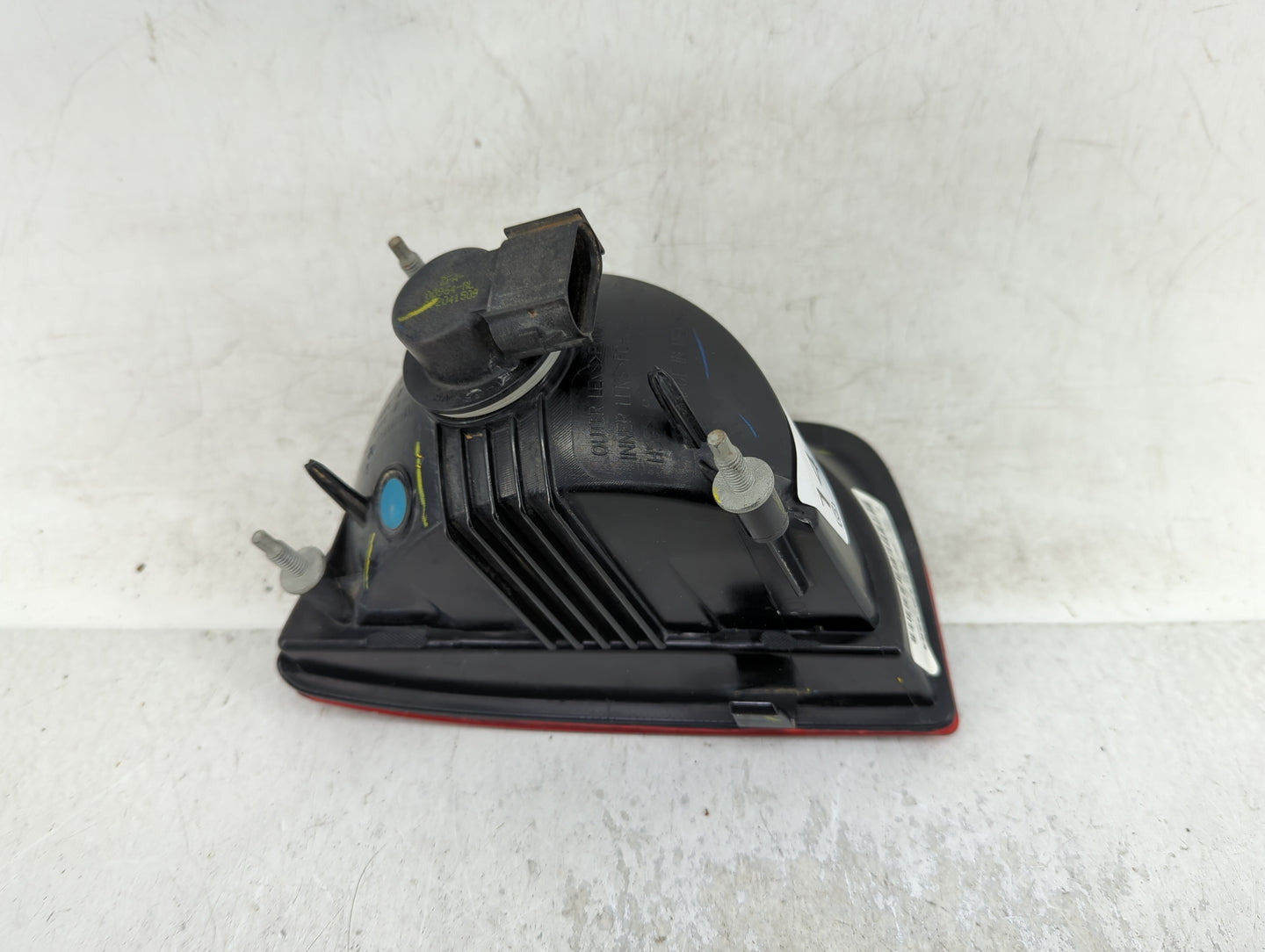 2010-2013 Chevrolet Camaro Tail Light Assembly Driver Left OEM P/N:92244323 Fits Fits 2010 2011 2012 2013 OEM Used Auto Part