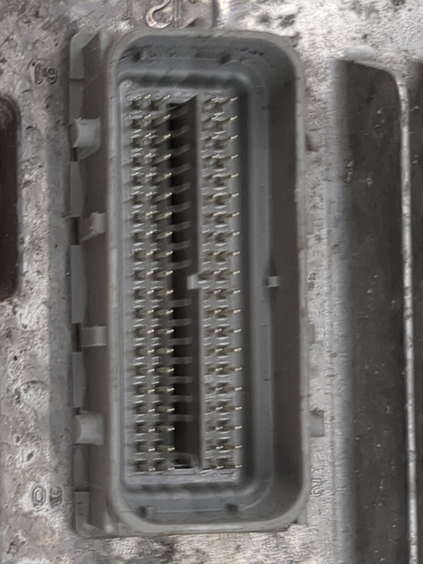2010-2015 Chevrolet Camaro PCM Engine Control Computer ECU ECM PCU OEM P/N:12653784 12633238 Fits OEM Used Auto Parts - Oemu