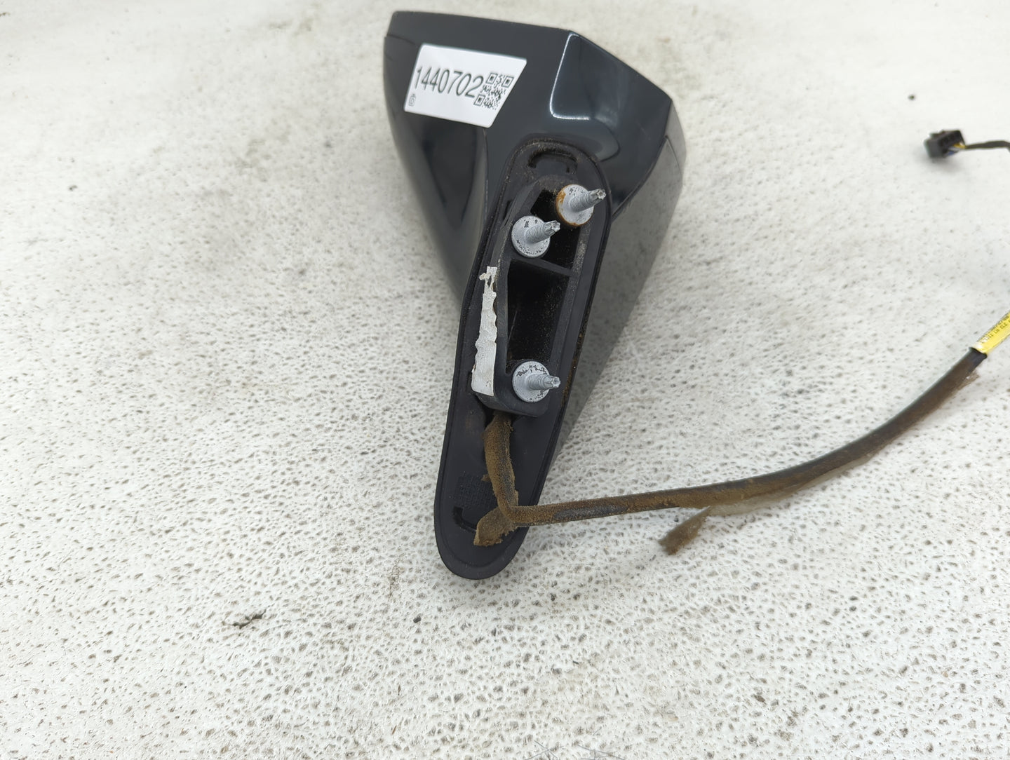 2010-2015 Chevrolet Camaro Driver Side View Mirror - Left Door Mirror OEM Used - Oemusedautoparts1.com