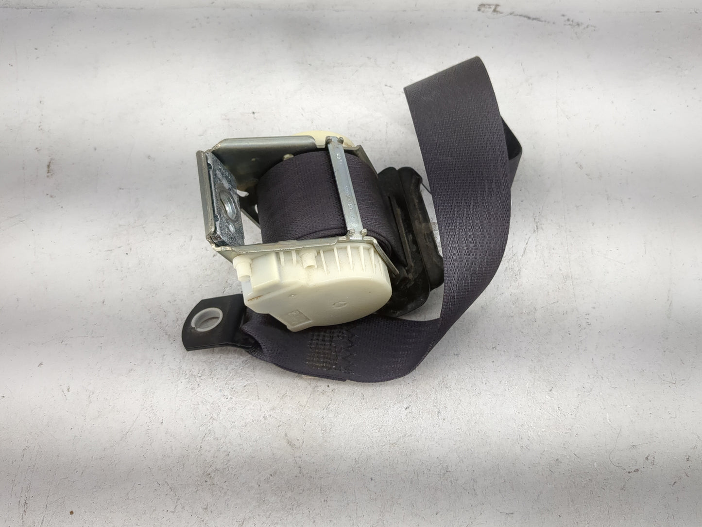 2011-2015 Chevrolet Camaro Driver Left Seat Belt Front Retractor Black - Oemusedautoparts1.com