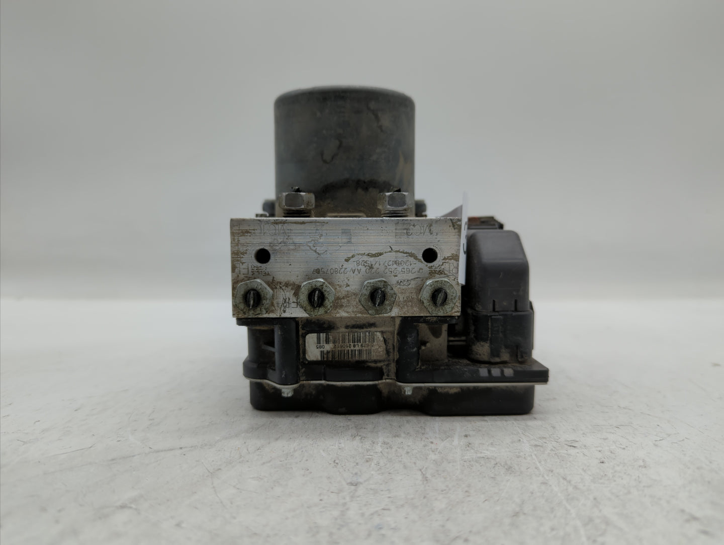 2012-2015 Chevrolet Camaro ABS Pump Control Module Replacement P/N:22914250 22873642, 22807507 Fits Fits 2012 2013 2014 2015