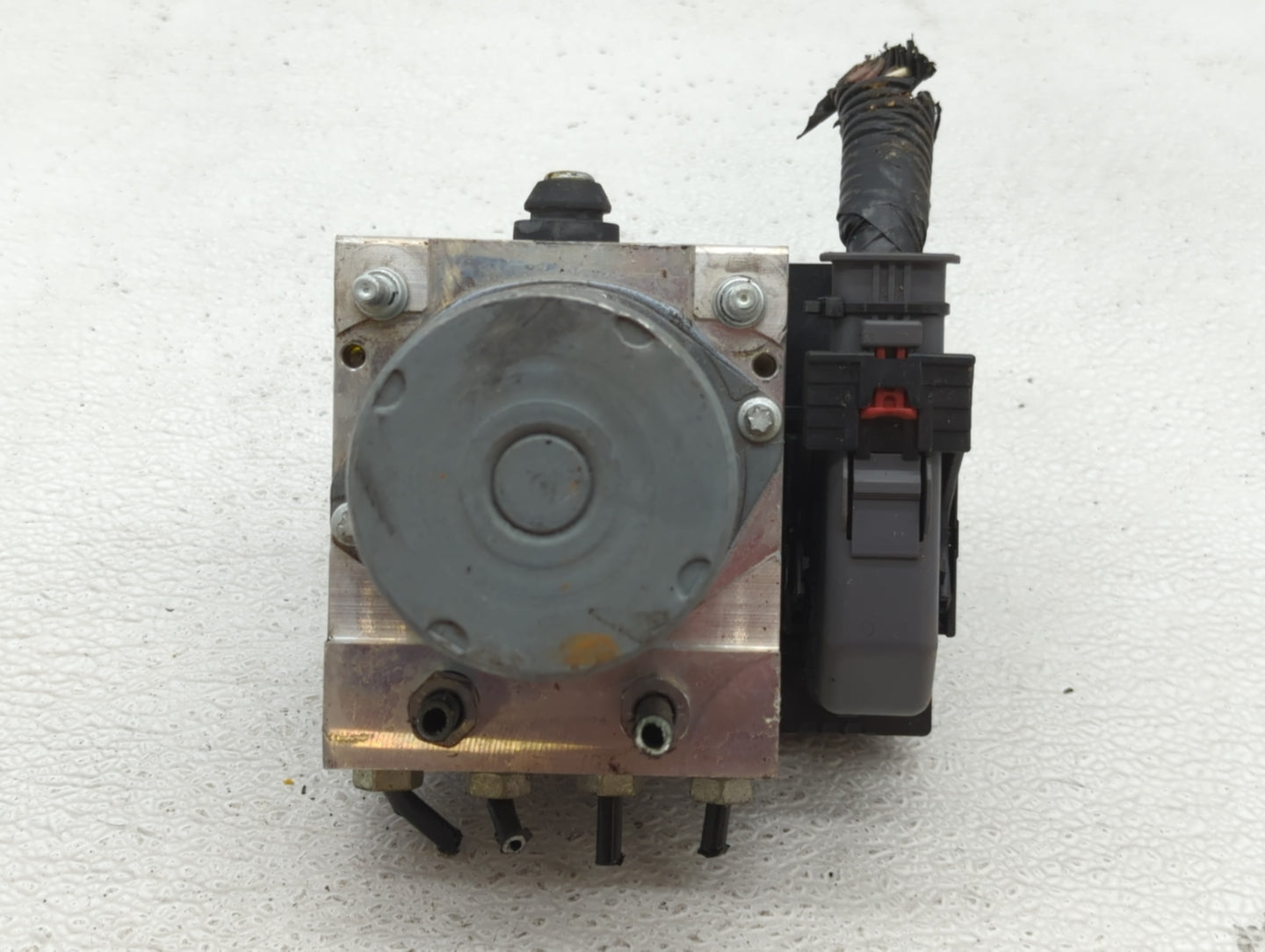 2012-2015 Chevrolet Camaro ABS Pump Control Module Replacement Fits Fits 2012 2013 2014 2015 OEM Used Auto Parts - Oemusedau