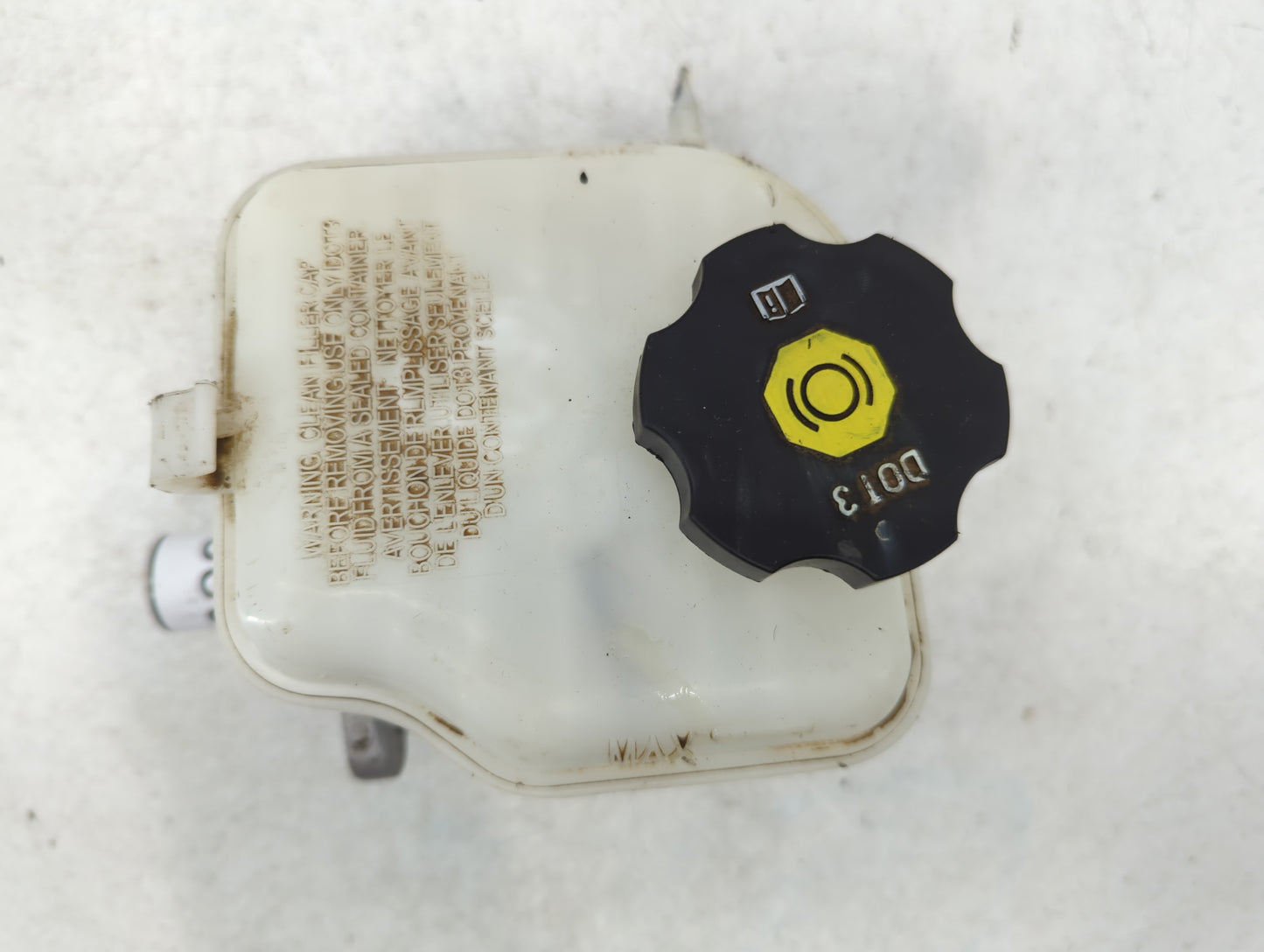 2010-2015 Chevrolet Camaro Brake Master Cylinder - Oemusedautoparts1.com