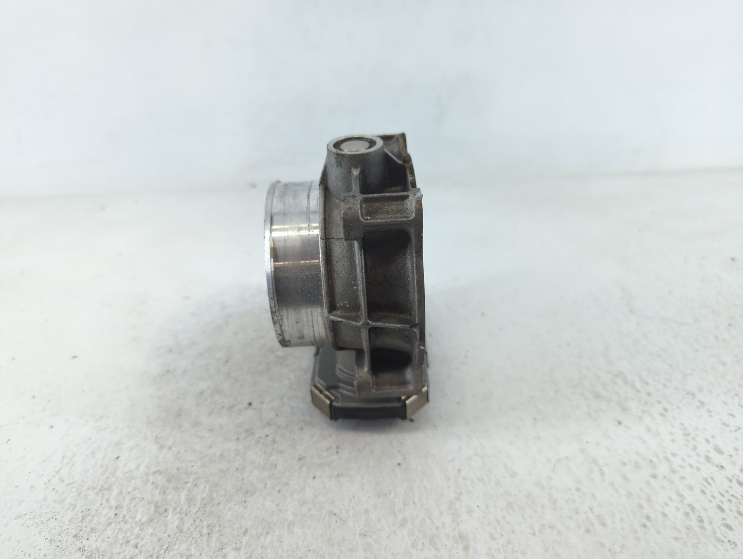 2012-2015 Chevrolet Camaro Throttle Body P/N:12632172BA Fits Fits 2012 2013 2014 2015 2016 2017 2018 2019 2020 2021 2022 OEM