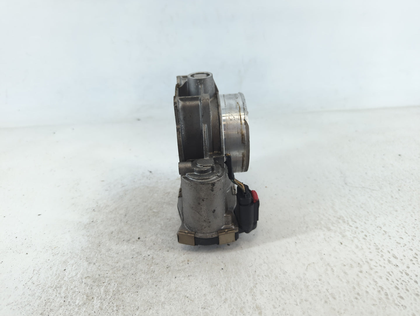 2012-2015 Chevrolet Camaro Throttle Body P/N:12632172BA Fits Fits 2012 2013 2014 2015 2016 2017 2018 2019 2020 2021 2022 OEM