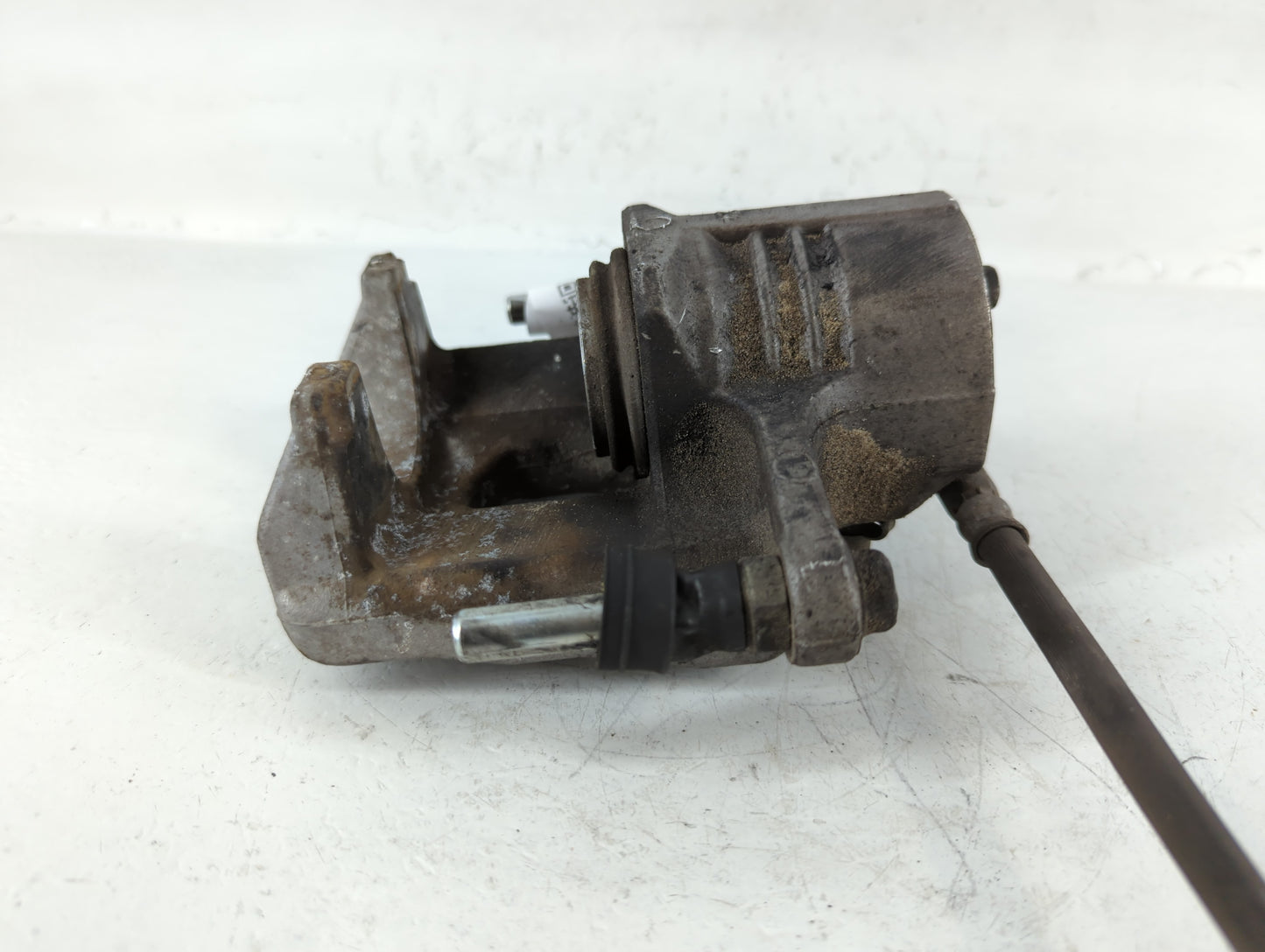 2010-2015 Chevrolet Camaro Front Passenger Right Brake Caliper - Oemusedautoparts1.com