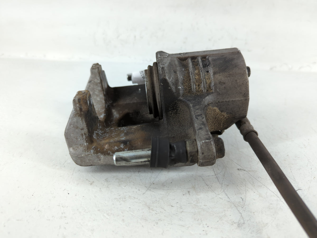 2010-2015 Chevrolet Camaro Front Passenger Right Brake Caliper 688802 - Oemusedautoparts1.com
