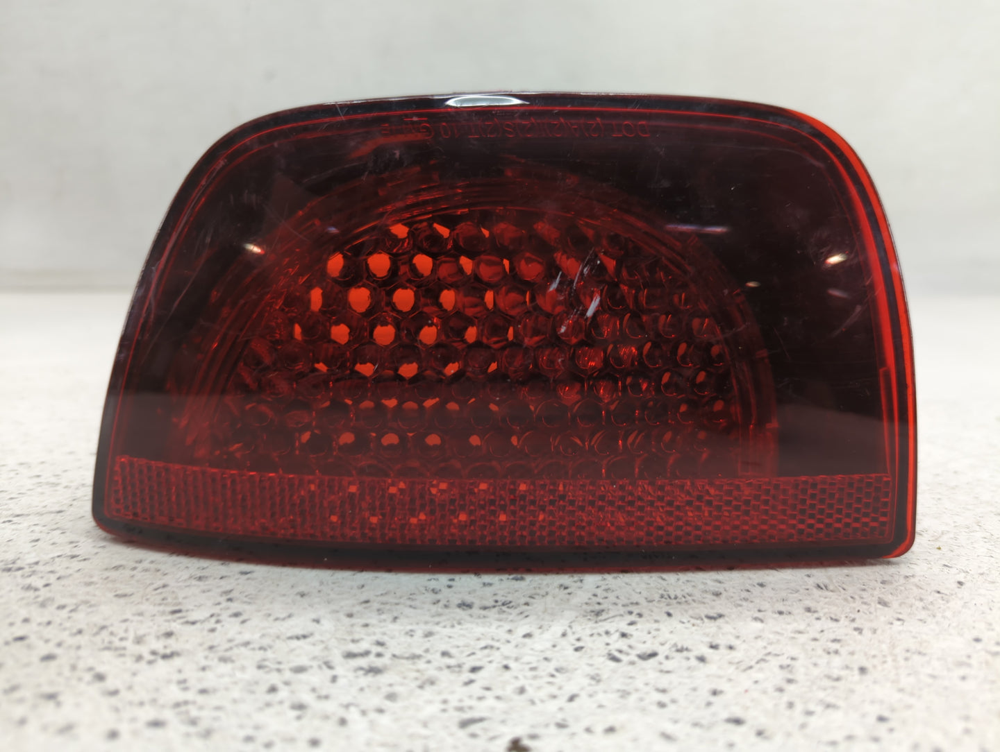 2010-2013 Chevrolet Camaro Tail Light Assembly Passenger Right OEM P/N:320370 Fits Fits 2010 2011 2012 2013 OEM Used Auto Pa