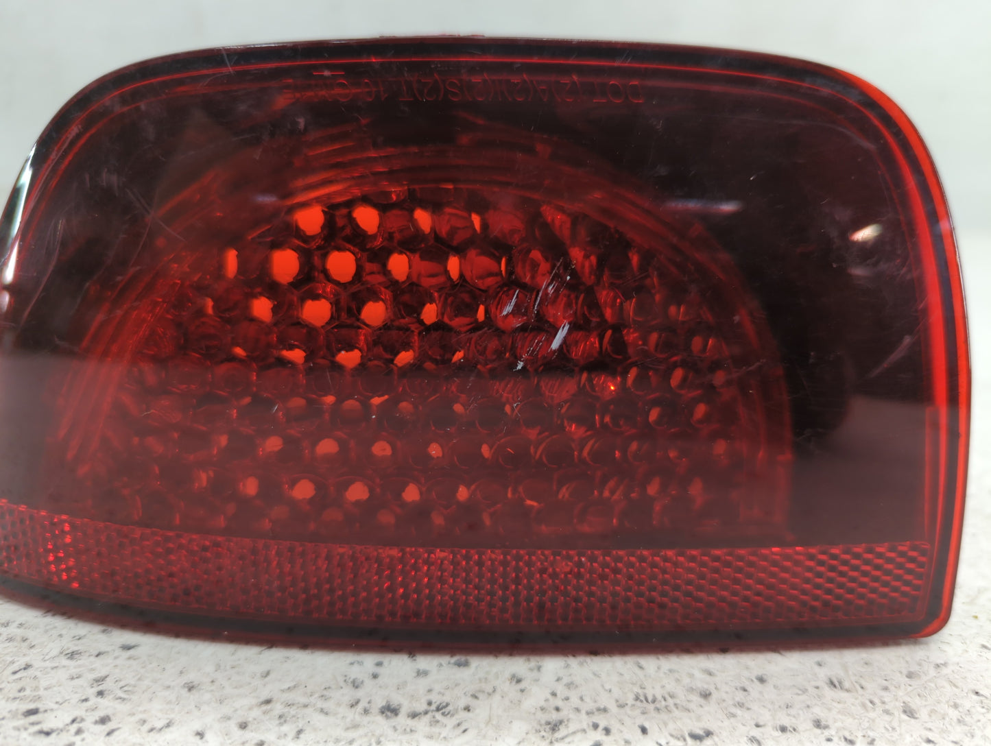 2010-2013 Chevrolet Camaro Tail Light Assembly Passenger Right OEM P/N:320370 Fits Fits 2010 2011 2012 2013 OEM Used Auto Pa