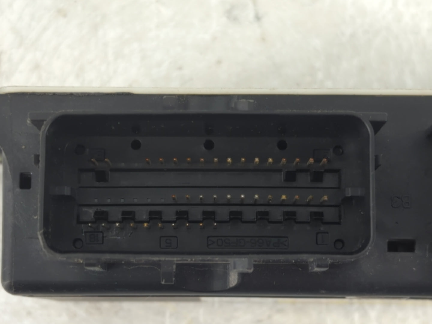 2013 Chevrolet Camaro PCM Engine Control Computer ECU ECM PCU OEM P/N:1358 9833 Fits OEM Used Auto Parts - Oemusedautoparts1