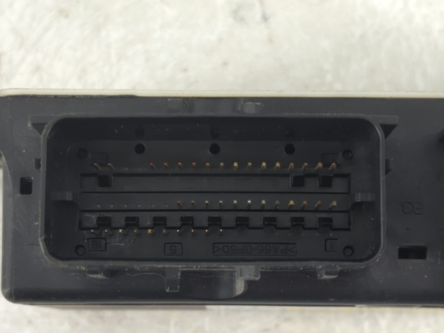 2013 Chevrolet Camaro PCM Engine Control Computer ECU ECM PCU OEM P/N:1358 9833 Fits OEM Used Auto Parts - Oemusedautoparts1