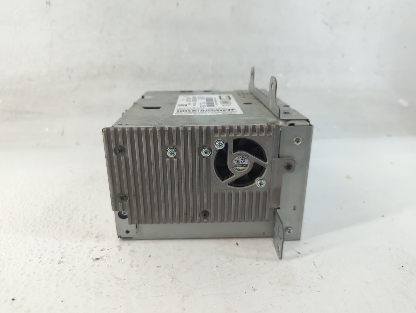 2013 Chevrolet Camaro Radio AM FM Cd Player Receiver Replacement P/N:23121124 Fits OEM Used Auto Parts - Oemusedautoparts1.c