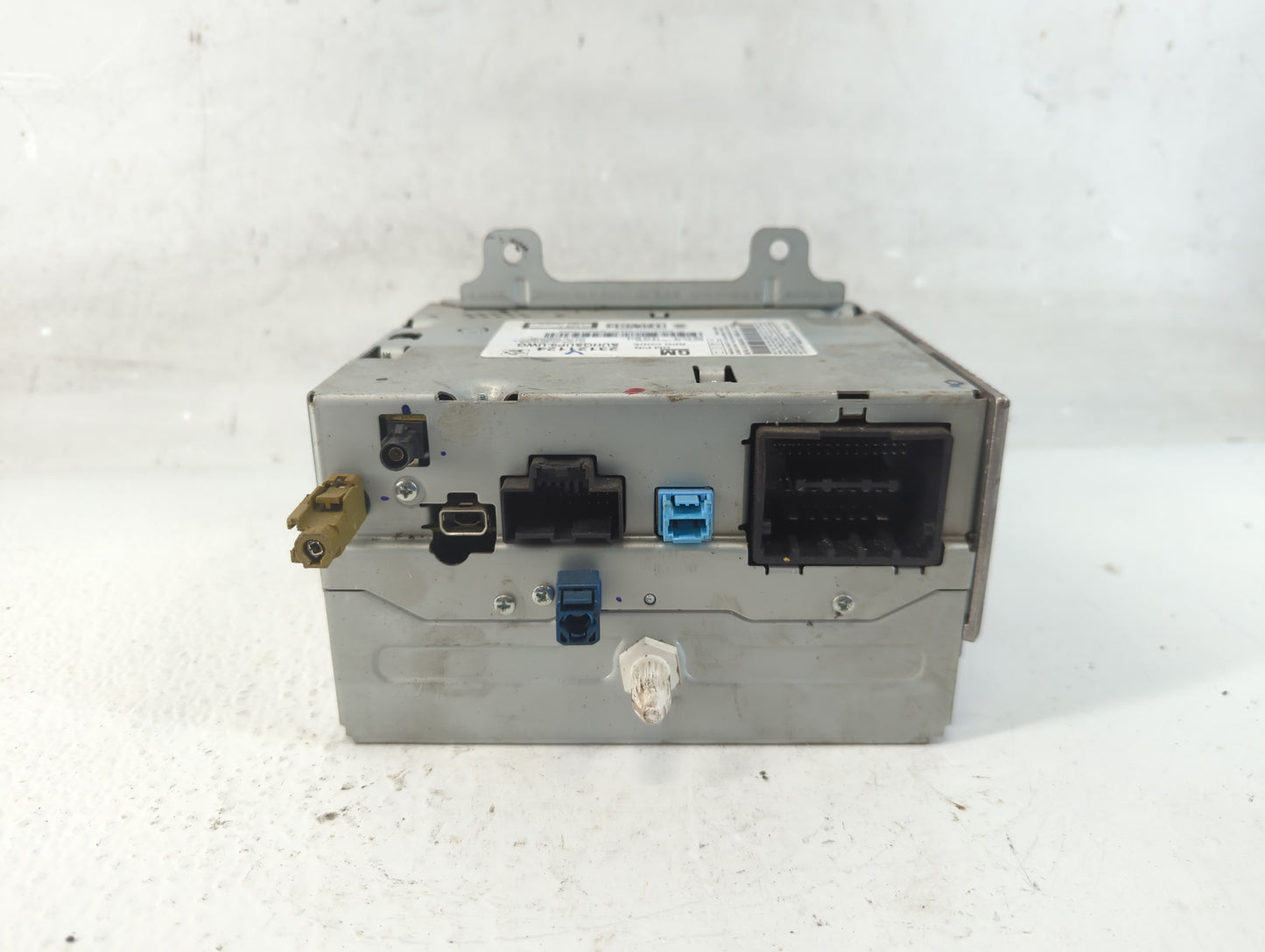 2013 Chevrolet Camaro Radio AM FM Cd Player Receiver Replacement P/N:23121124 Fits OEM Used Auto Parts - Oemusedautoparts1.c