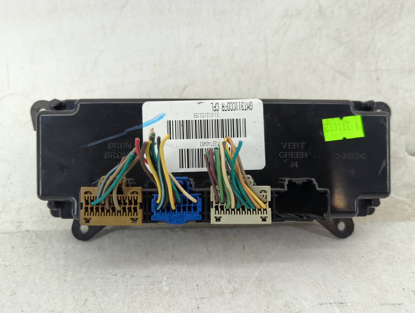 2013-2015 Chevrolet Captiva Climate Control Module Temperature AC/Heater Replacement P/N:GMT311CC07R 22740463 Fits OEM Used 