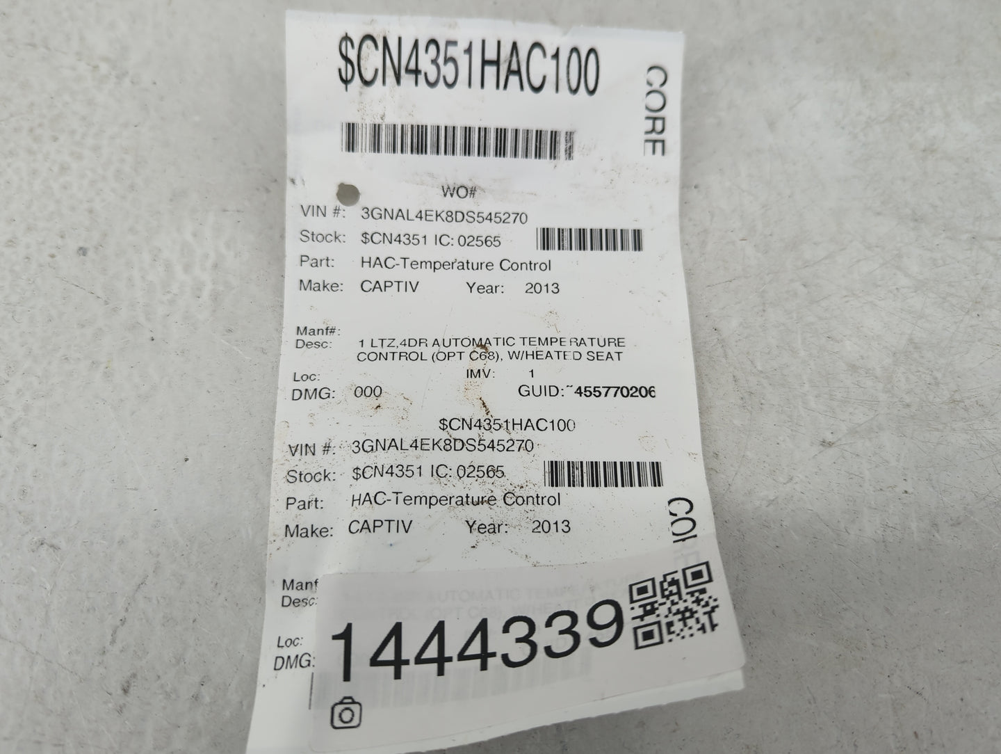 2013-2015 Chevrolet Captiva Climate Control Module Temperature AC/Heater Replacement P/N:GMT311CC07R 22740463 Fits OEM Used 