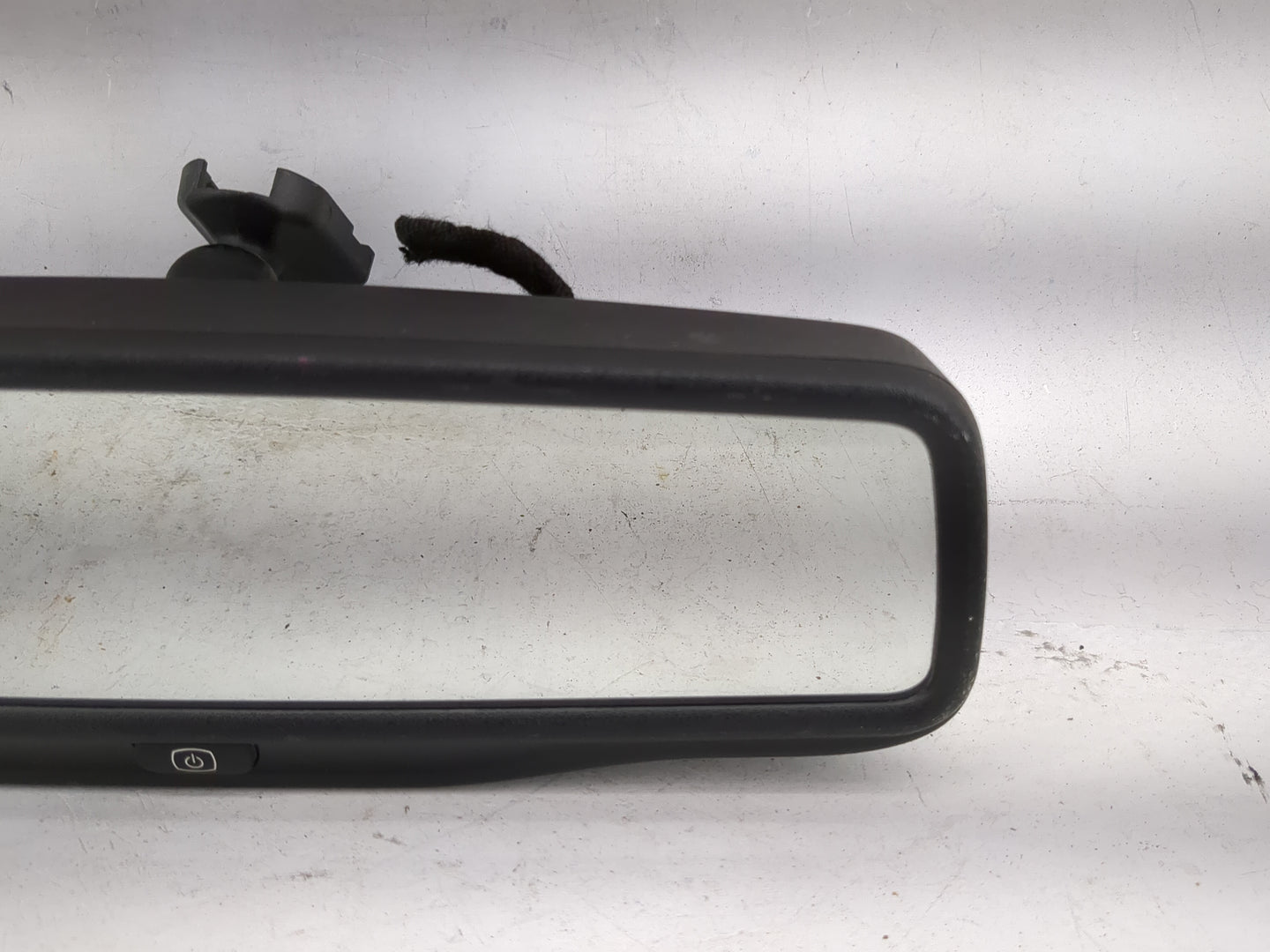 2013 Chevrolet Captiva Interior Rear View Mirror Replacement OEM P/N:E11 026137 GNTX-457 Fits OEM Used Auto Parts - Oemuseda