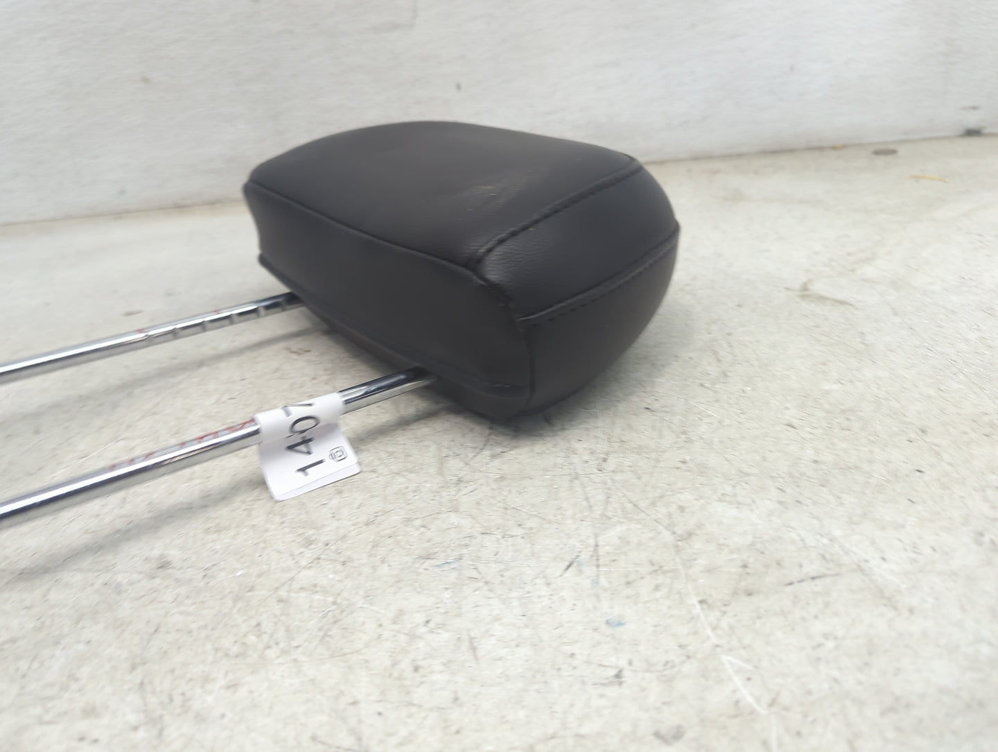 2013 Chevrolet Captiva Headrest Head Rest Rear Seat Fits OEM Used Auto Parts - Oemusedautoparts1.com