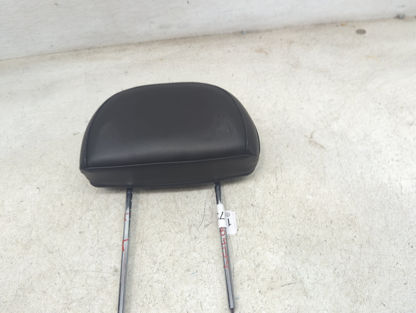 2013 Chevrolet Captiva Headrest Head Rest Rear Seat Fits OEM Used Auto Parts - Oemusedautoparts1.com