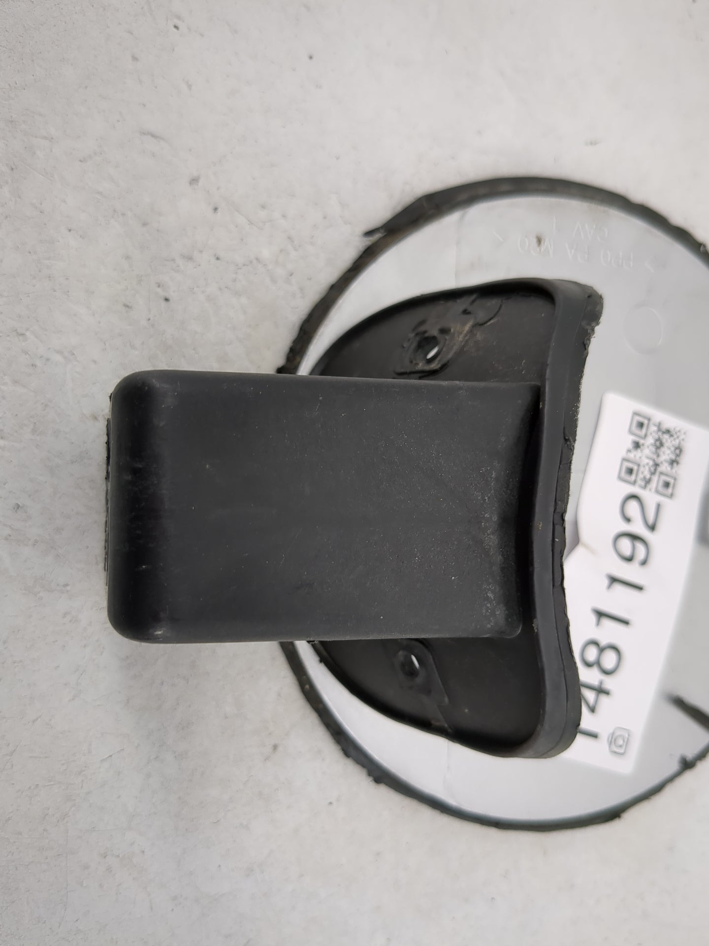 2013 Chevrolet Captiva Fuel Tank Door Lid Gas Tank Silver - Oemusedautoparts1.com