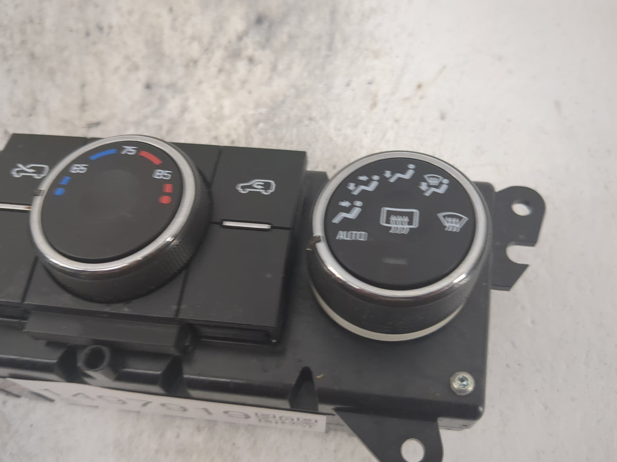 2012-2015 Chevrolet Captiva Climate Control Module Temperature AC/Heater Replacement P/N:GMT311C00FR-CPL 22772751 Fits OEM U