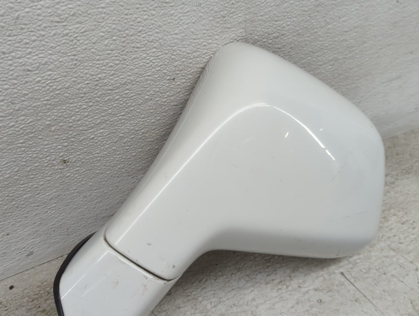 2013-2015 Chevrolet Captiva Sport Driver Side View Mirror - Left Door Mirror OEM Used - Oemusedautoparts1.com