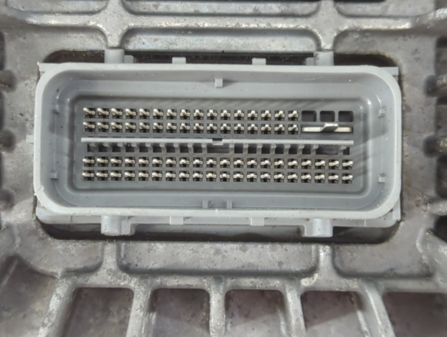 2013-2015 Chevrolet Captiva Sport PCM Engine Control Computer ECU ECM PCU OEM P/N:12655476 Fits Fits 2013 2014 2015 2016 OEM