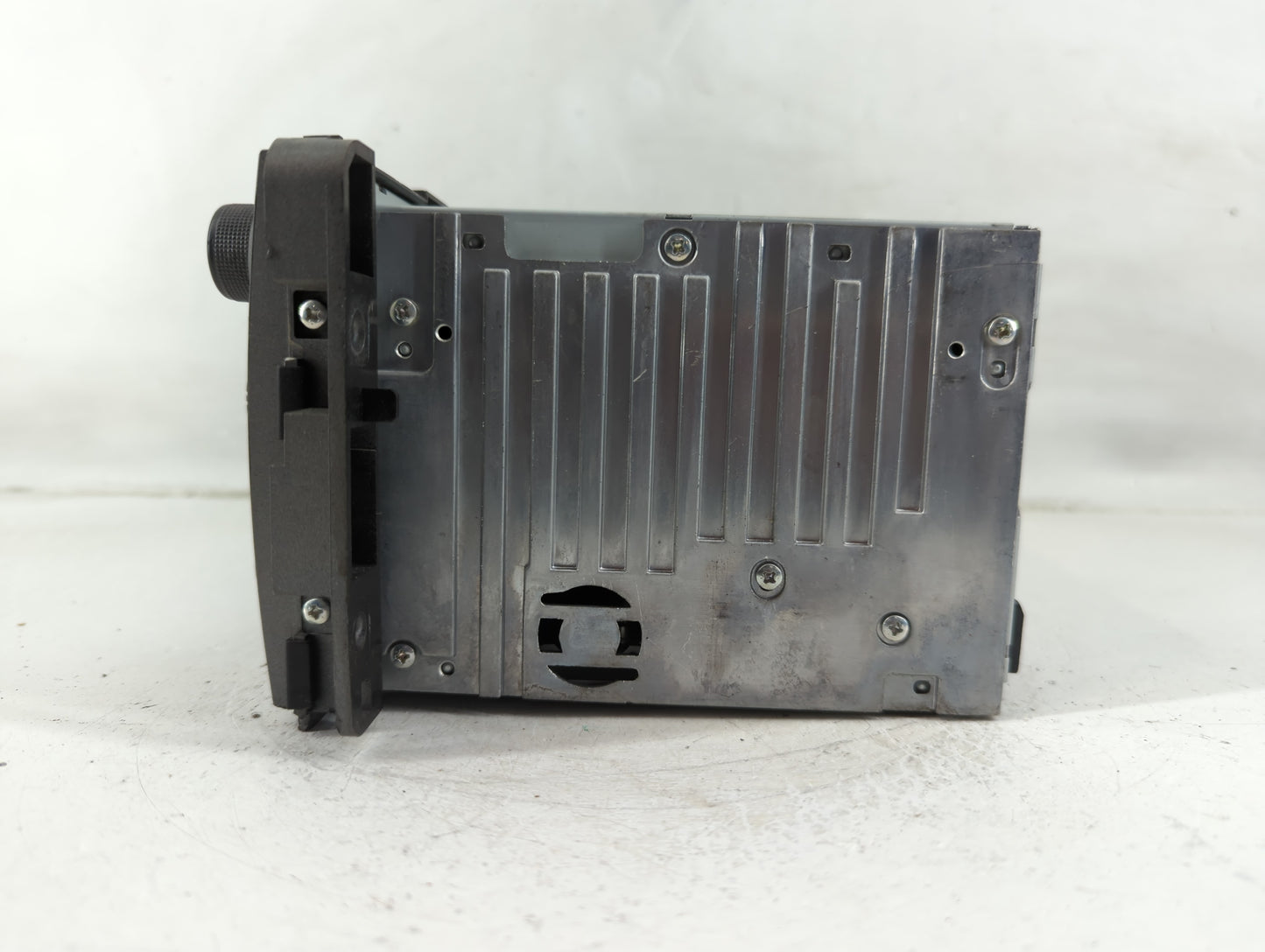 2012-2015 Chevrolet Captiva Sport Radio AM FM Cd Player Receiver Replacement P/N:22924485 Fits OEM Used Auto Parts - Oemused