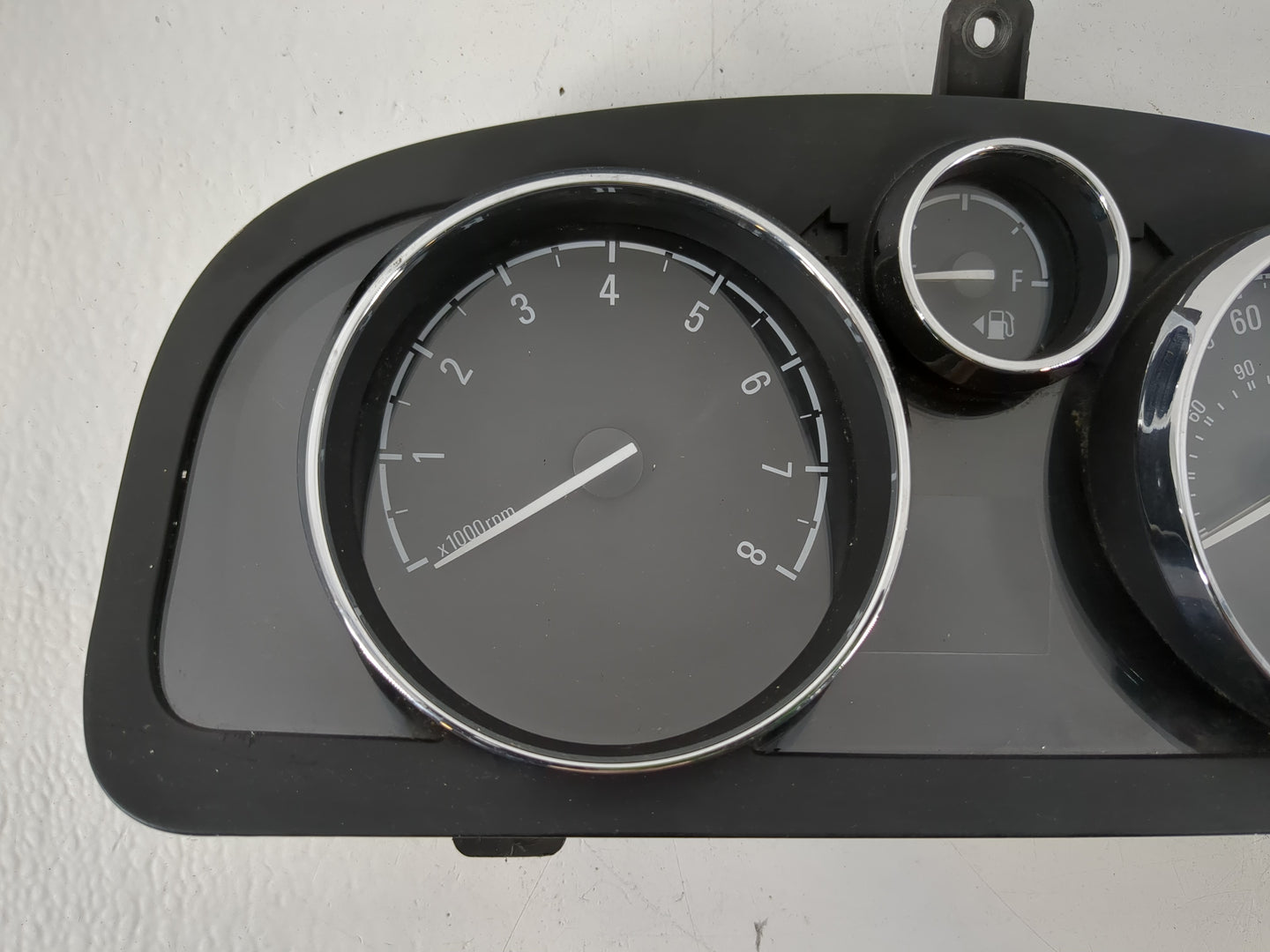 2013-2014 Chevrolet Captiva Sport Instrument Cluster Speedometer Gauges P/N:23120853 Miles: Fits Fits 2013 2014 OEM Used Aut