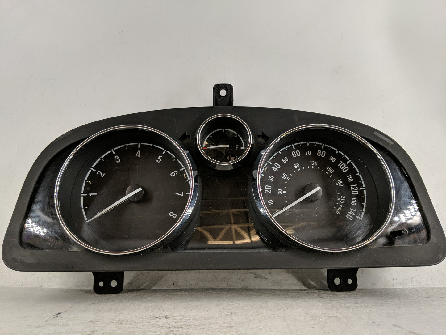 2013-2014 Chevrolet Captiva Sport Instrument Cluster Speedometer Gauges P/N:22975645 Fits Fits 2013 2014 OEM Used Auto Parts