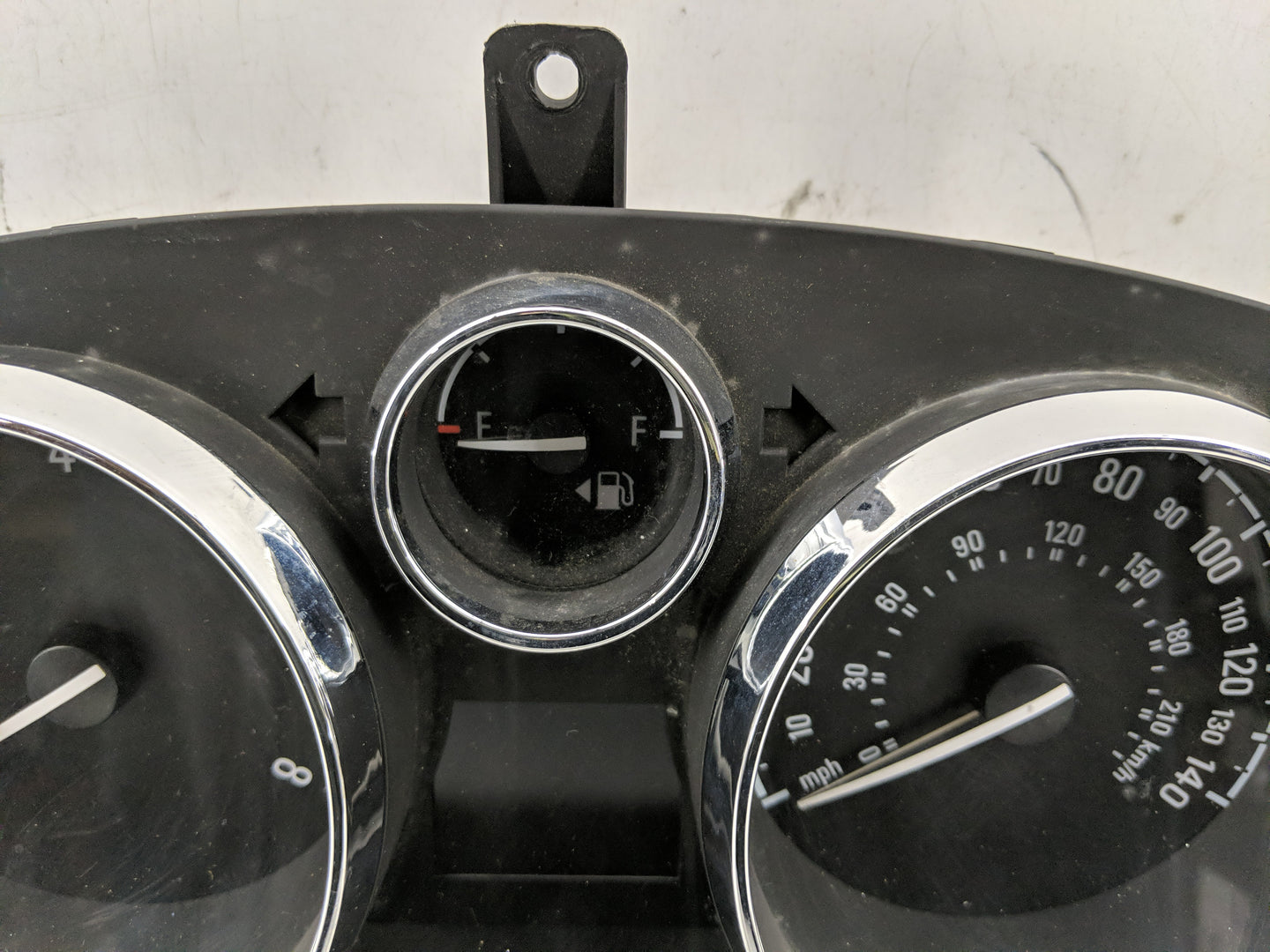 2013 Chevrolet Captiva Sport Instrument Cluster Speedometer Gauges P/N:22938342 22975645 Fits OEM Used Auto Parts - Oemuseda