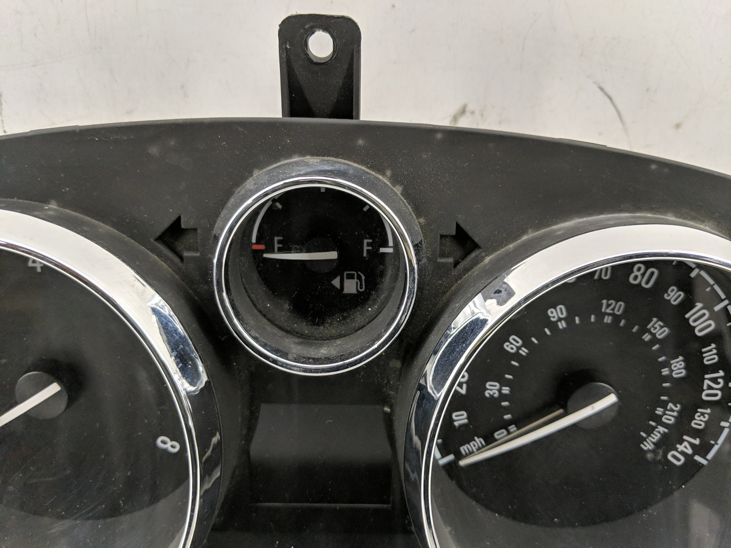 2013 Chevrolet Captiva Sport Instrument Cluster Speedometer Gauges P/N:22938342 22975645 Fits OEM Used Auto Parts - Oemuseda