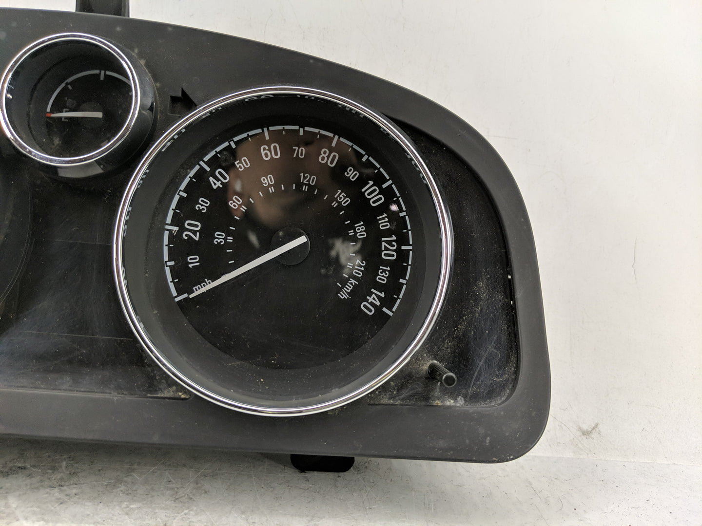 2013 Chevrolet Captiva Sport Instrument Cluster Speedometer Gauges P/N:22938342 22975645 Fits OEM Used Auto Parts - Oemuseda