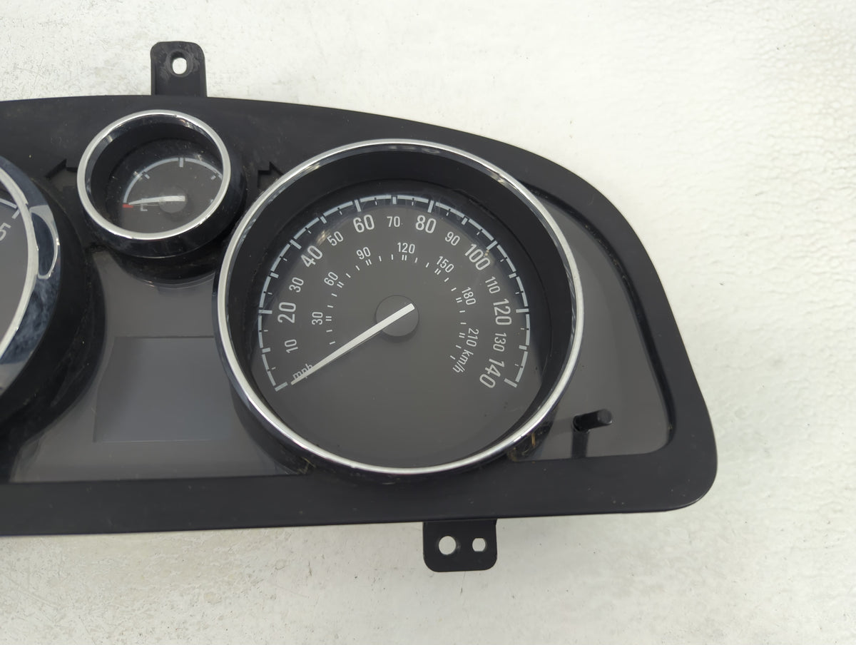 2013-2014 Chevrolet Captiva Sport Instrument Cluster Speedometer Gauges P/N:23120853 Miles:166K Fits Fits 2013 2014 OEM Used