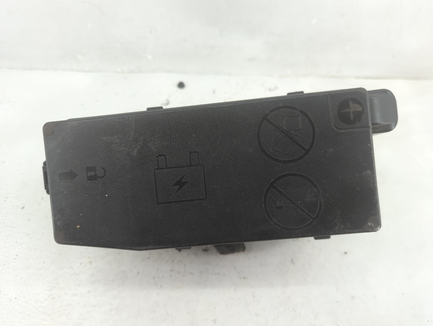 2012-2015 Chevrolet Captiva Sport Fusebox Fuse Box Panel Relay Module Fits Fits 2012 2013 2014 2015 OEM Used Auto Parts - Oe