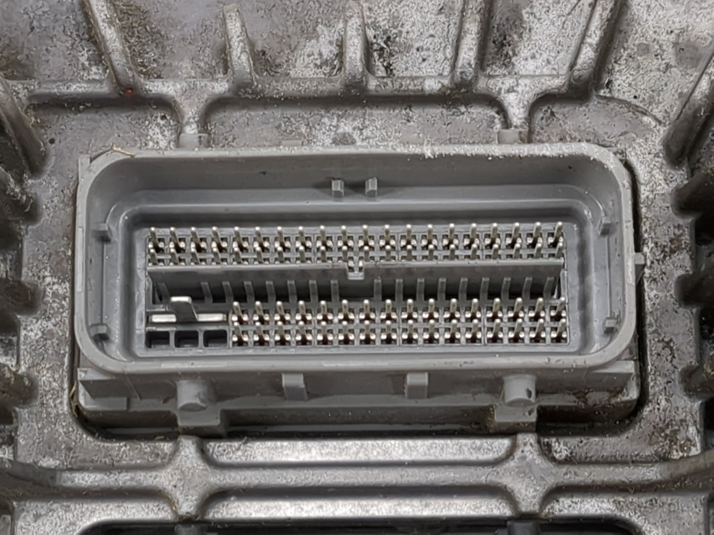 2013-2015 Chevrolet Captiva Sport PCM Engine Control Computer ECU ECM PCU OEM P/N:12653998 12655476 Fits Fits 2013 2014 2015